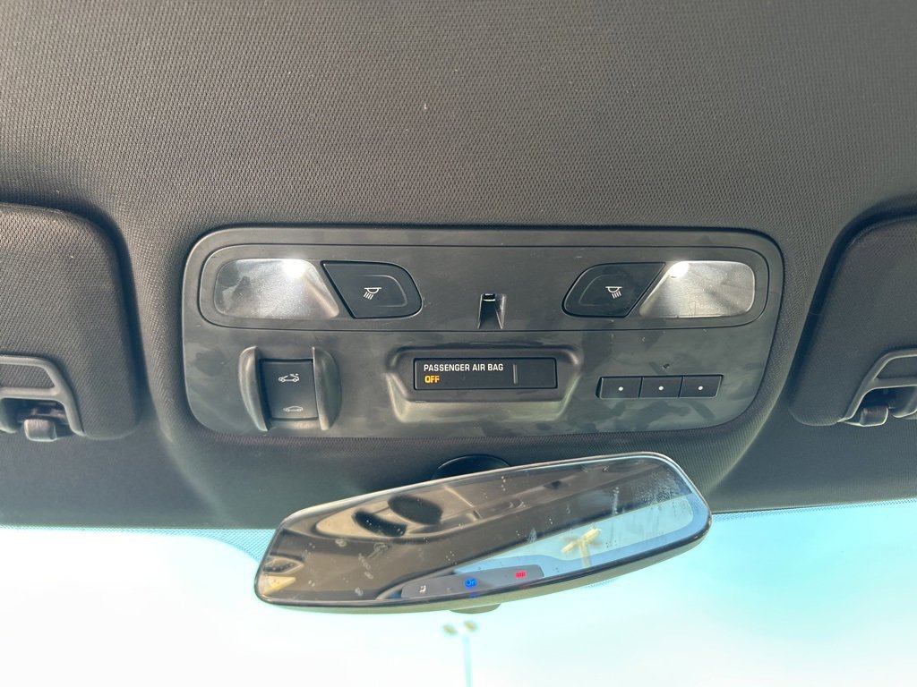 Used 2018 Chevrolet Camaro LT w/ RS Package image 21