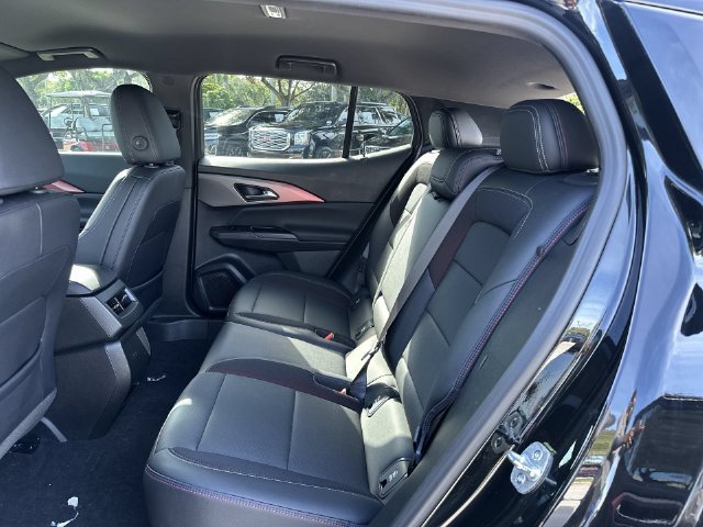Used 2025 Chevrolet Equinox EV RS FWD image 27