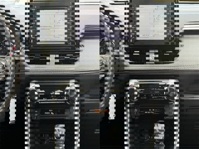 Used 2019 Toyota RAV4 LE w/ Carpet Mat Package image 17