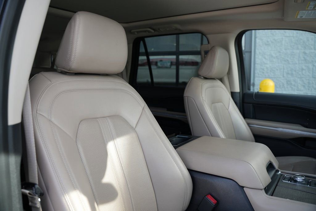 Used 2024 Ford Expedition Max Limited image 41