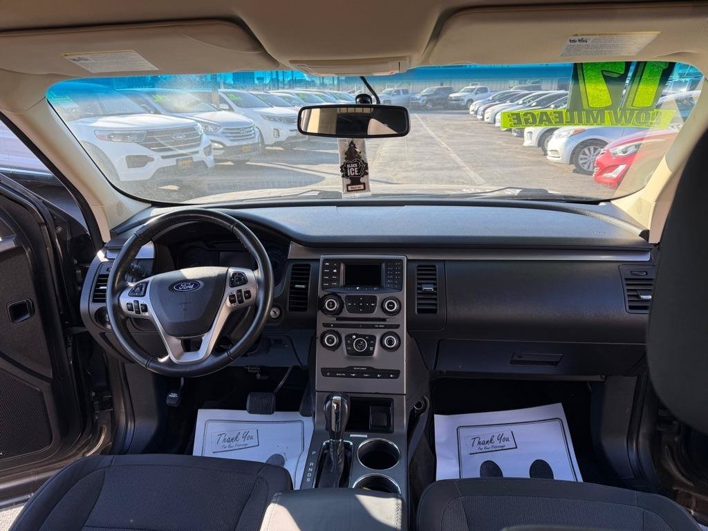 Used 2017 Ford Flex SE FWD image 22