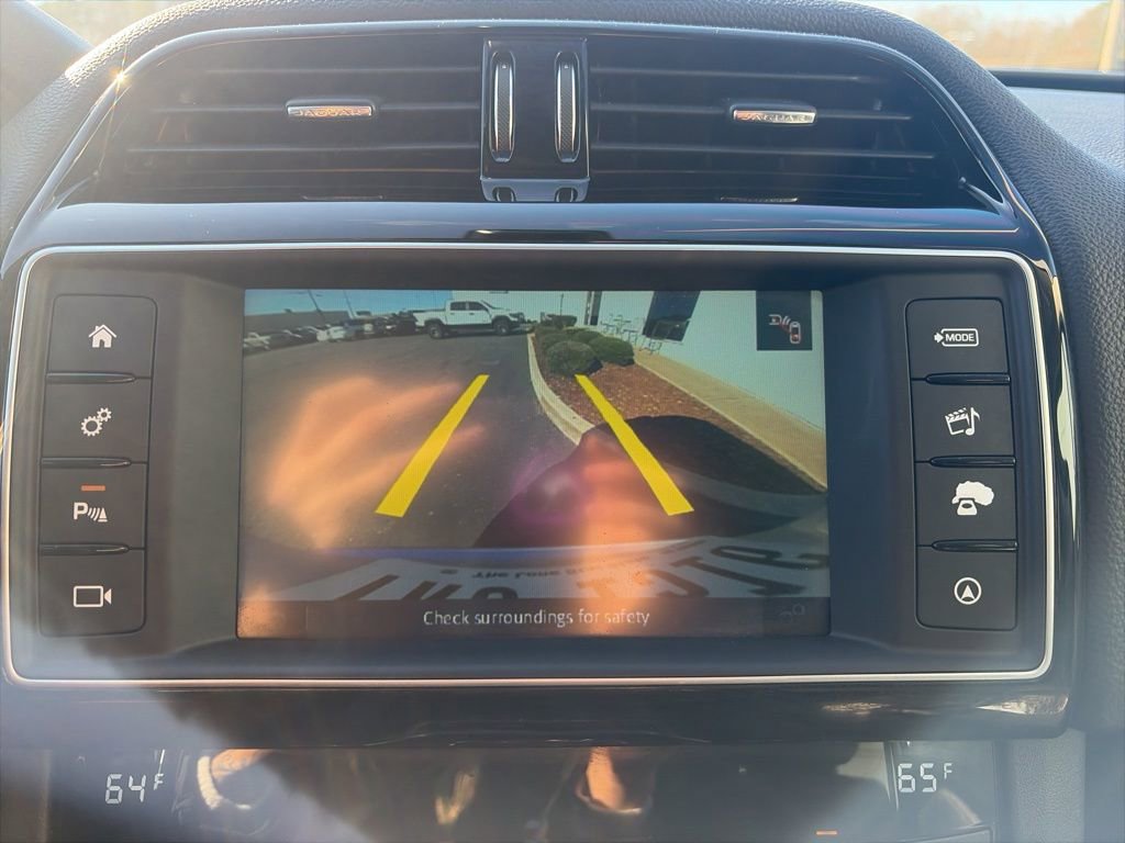 Used 2018 Jaguar F-PACE Prestige image 19