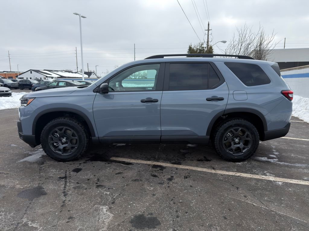 Used 2026 Honda Pilot TrailSport image 2
