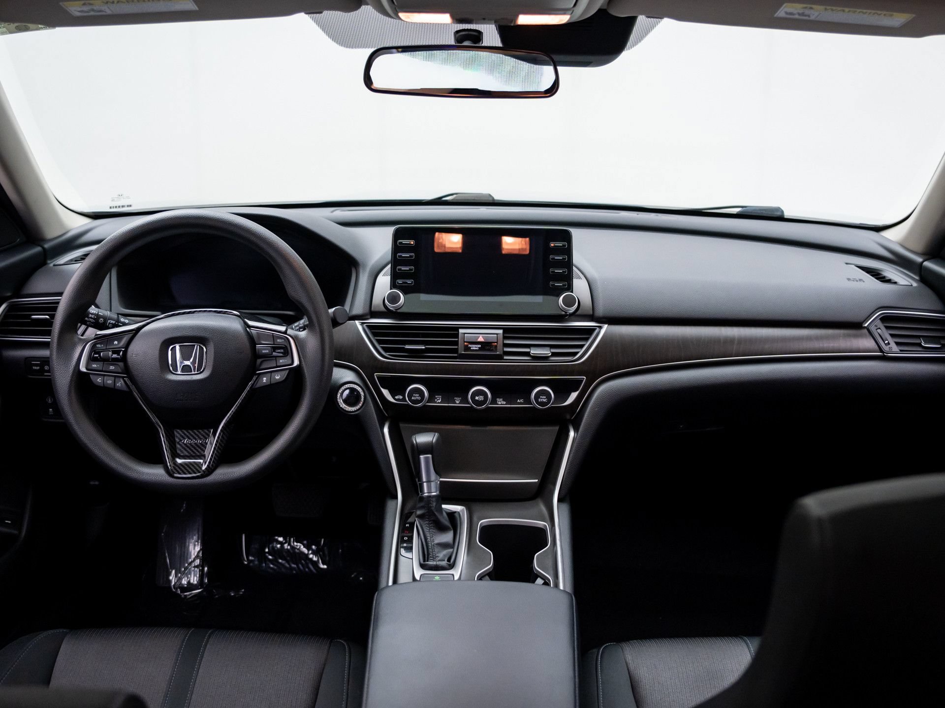 Used 2018 Honda Accord EX image 10
