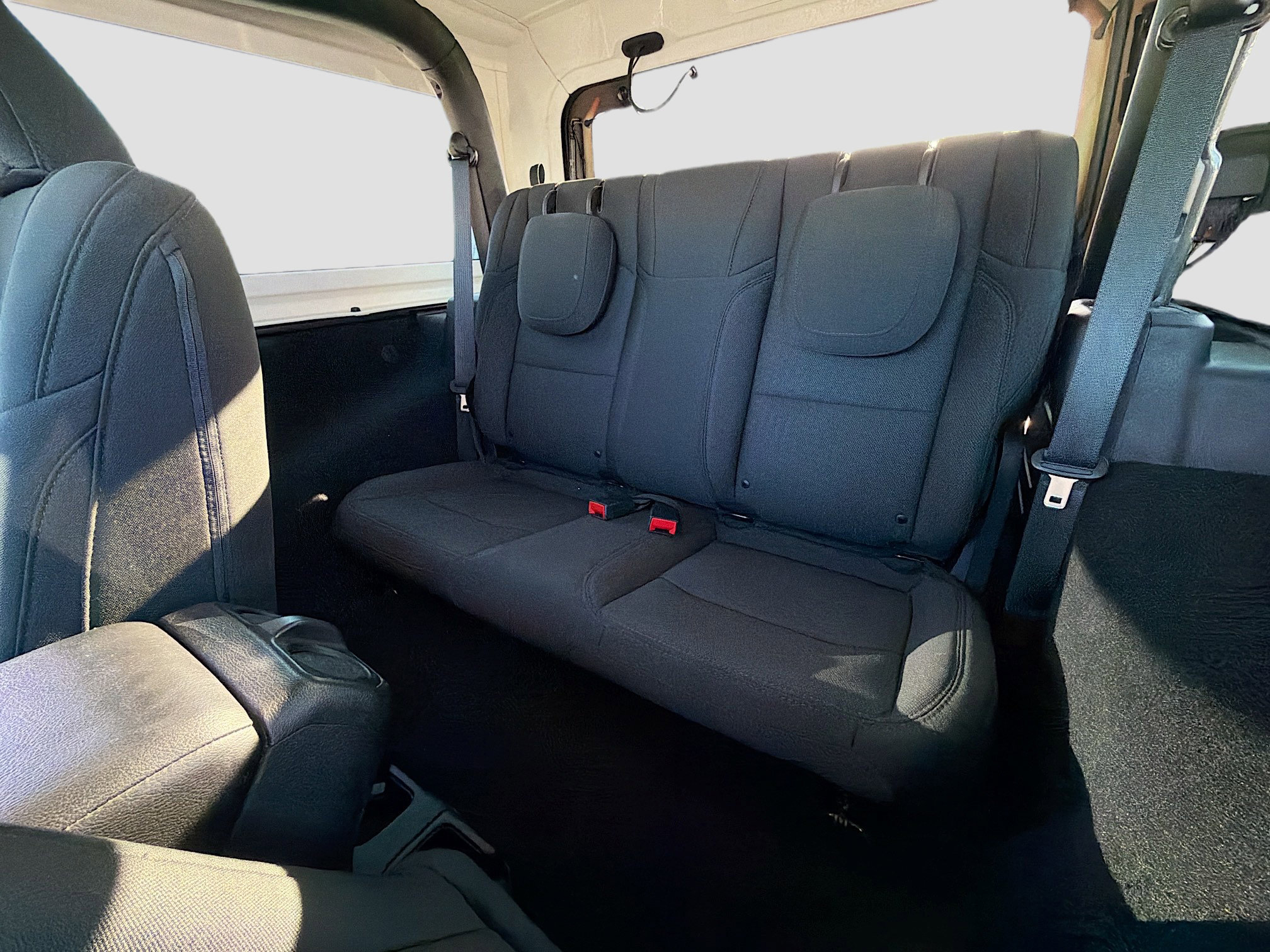 Used 2019 Jeep Wrangler Sport image 18