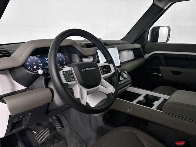 New 2025 Land Rover Defender 110 S AWD/4WD image 9