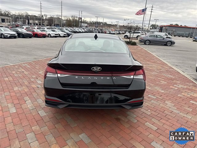 Used 2023 Hyundai Elantra SEL image 35