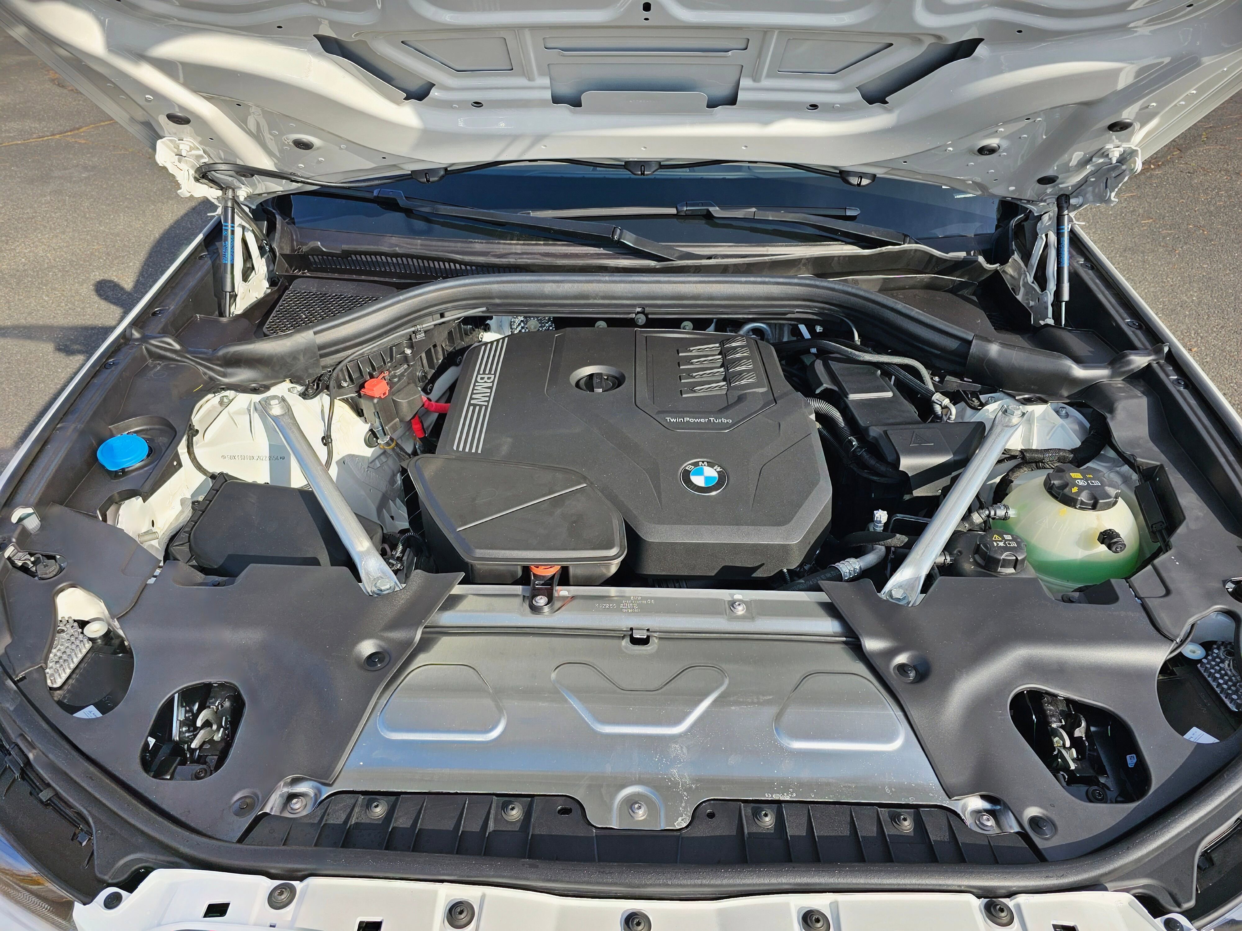 New 2025 BMW X4 xDrive30i w/ Premium Package image 9