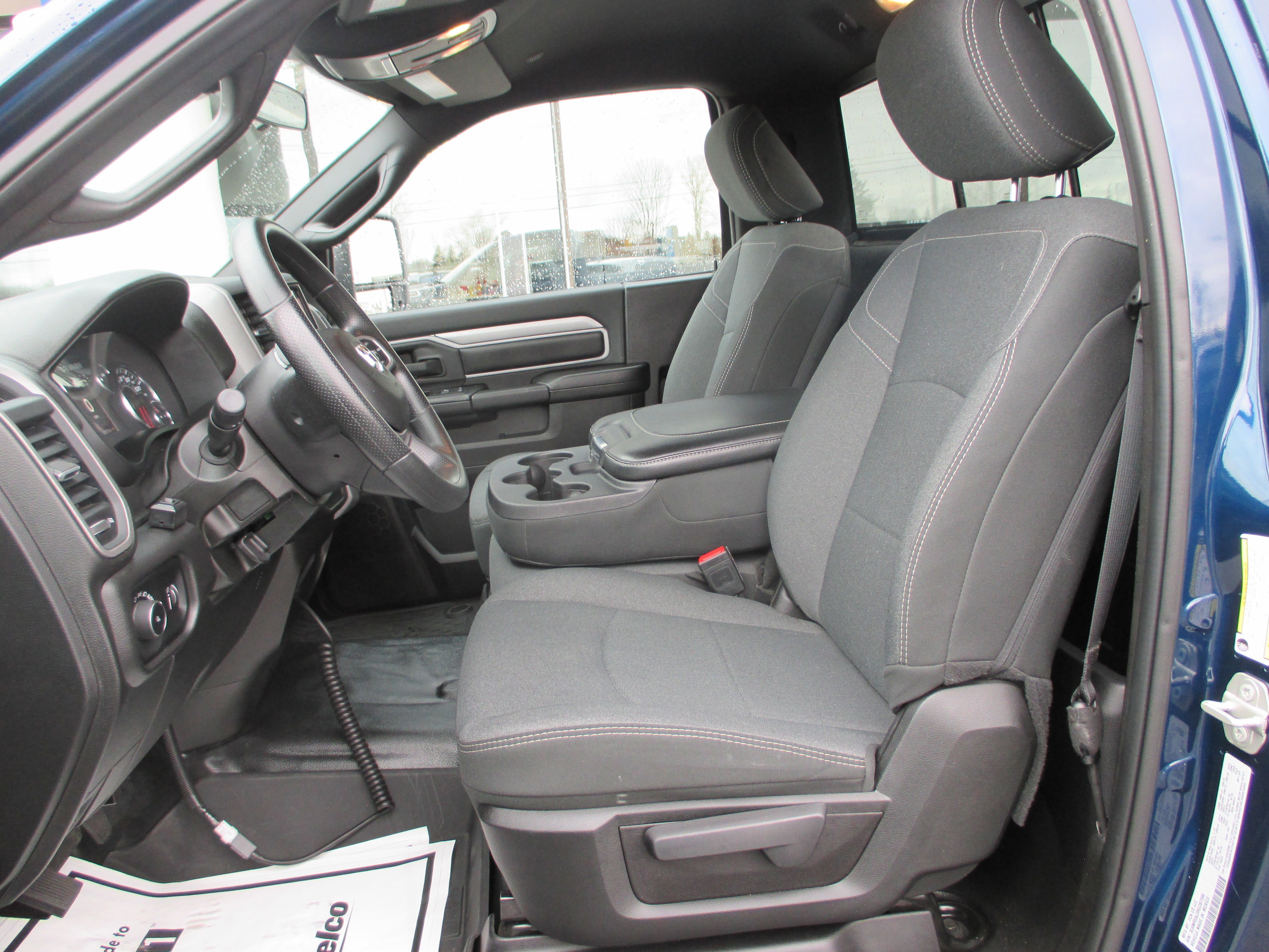 Used 2024 RAM 2500 Tradesman w/ Chrome Appearance Group AWD/4WD image 11