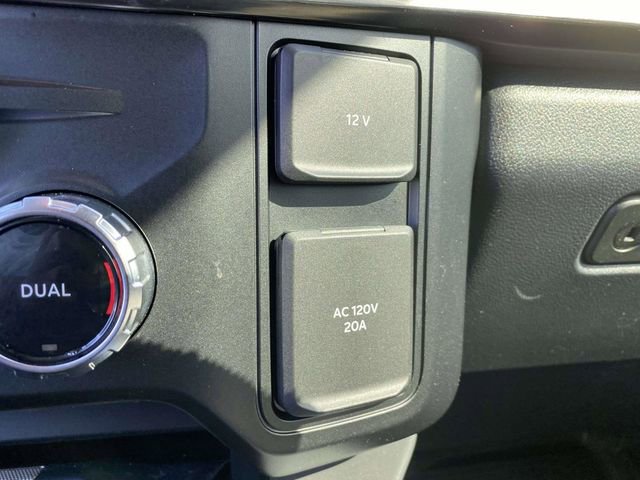 Used 2024 Ford F250 Lariat w/ Lariat Ultimate Package image 37