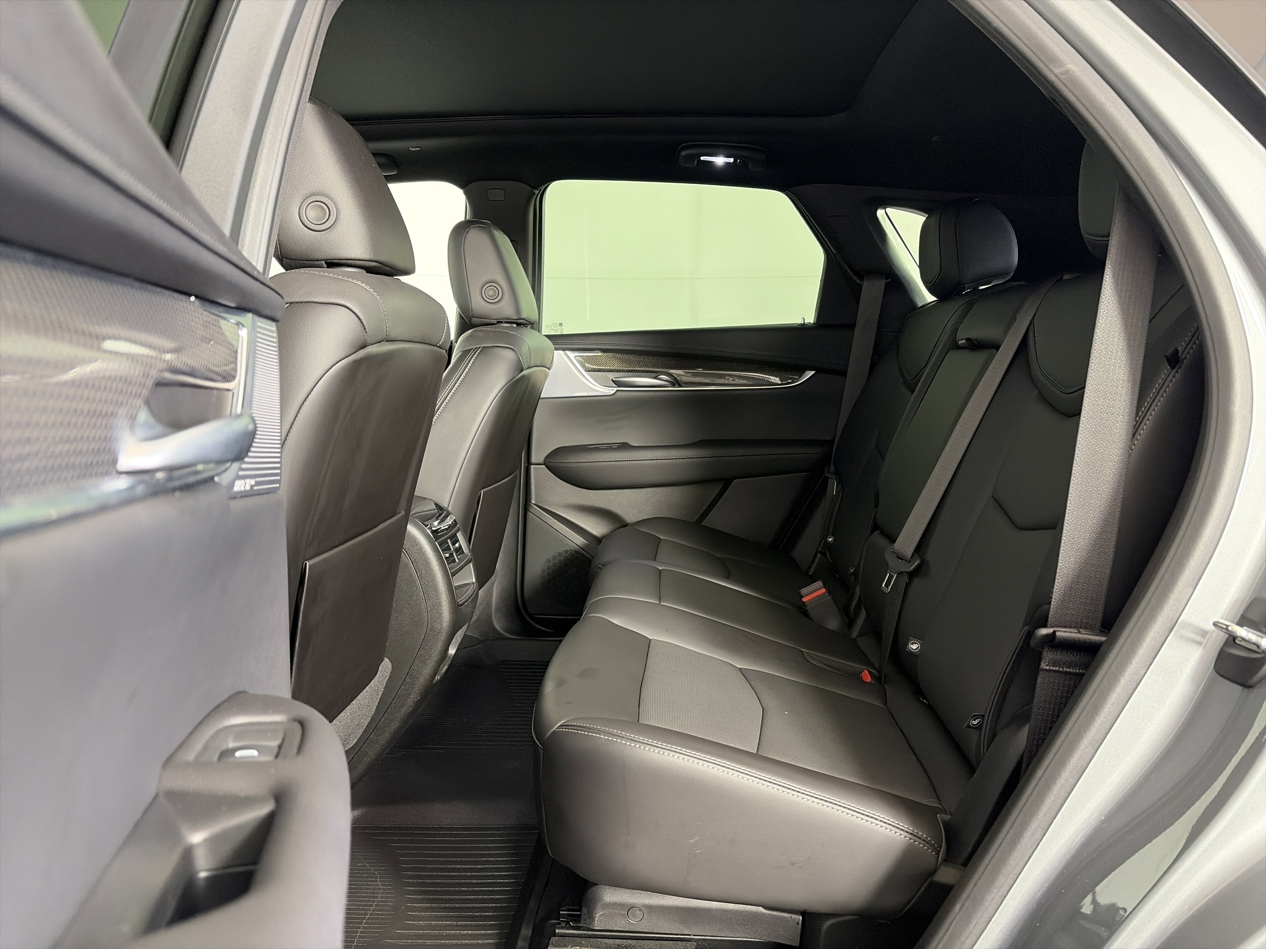 Certified 2024 Cadillac XT5 Sportv w/ Technology Package image 7