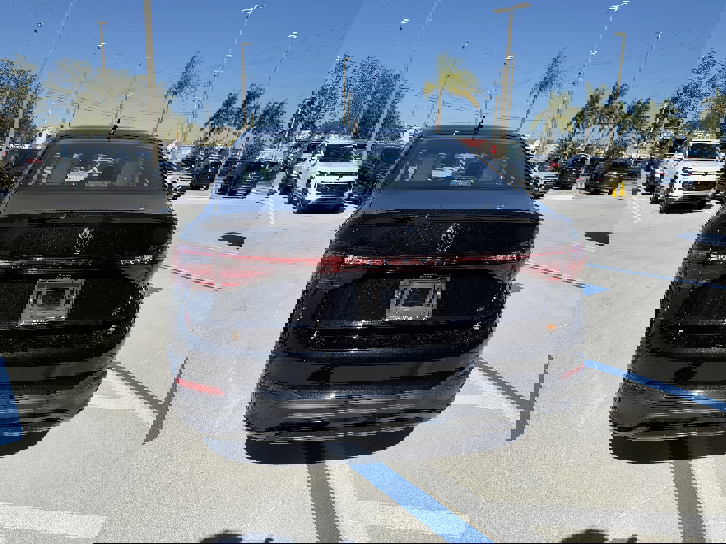 New 2026 Volkswagen Jetta SE image 4