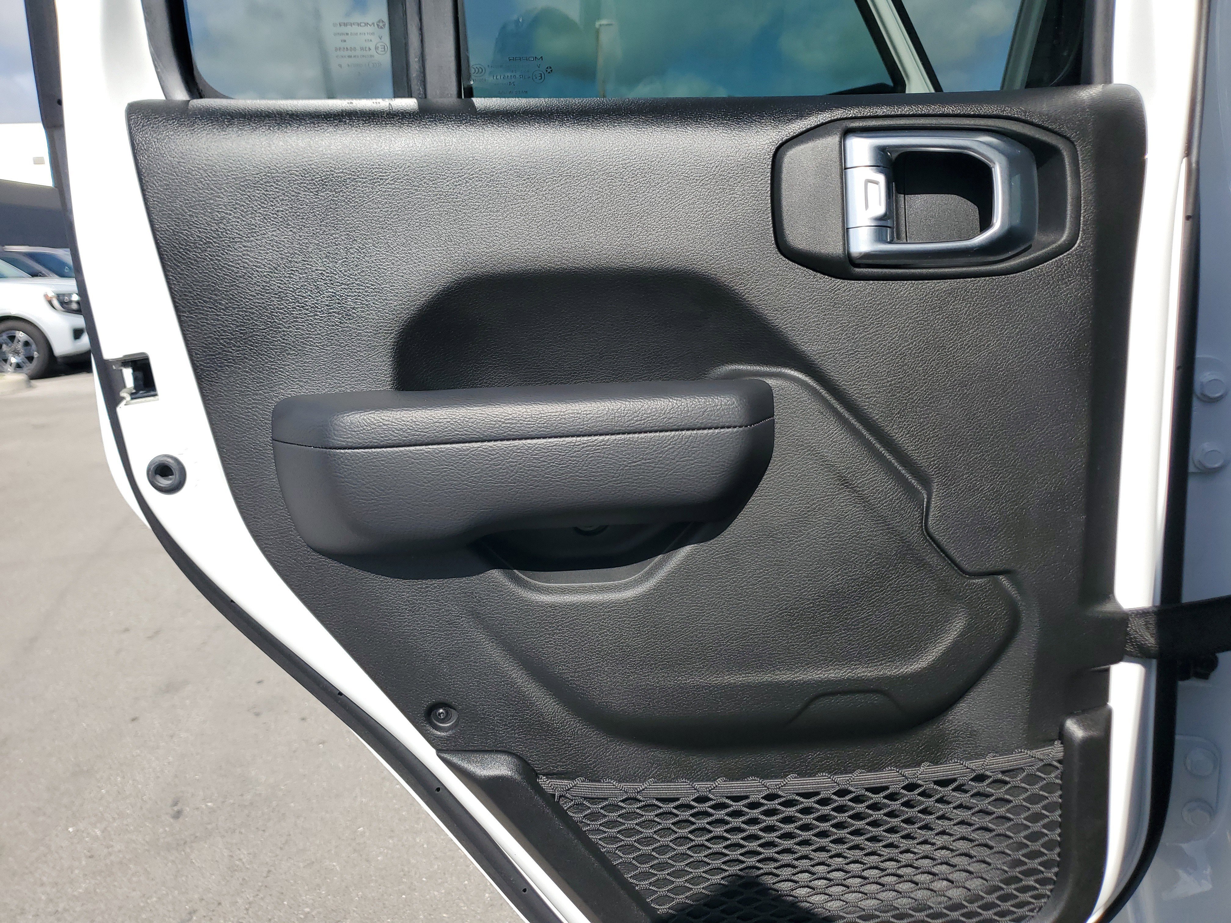 Used 2024 Jeep Wrangler Sport image 29