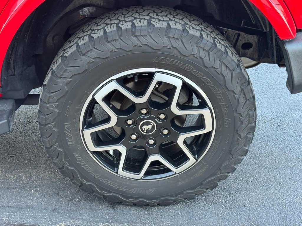 Used 2022 Ford Bronco Outer Banks image 7