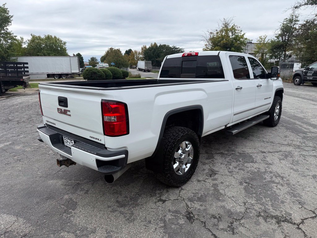 Used 2016 GMC Sierra 3500 Denali w/ Duramax Plus Package AWD/4WD image 7