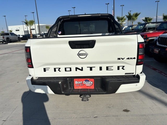 Used 2023 Nissan Frontier SV w/ Midnight Edition Package image 5