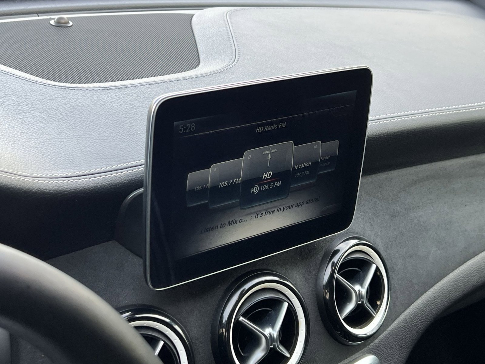 Used 2018 Mercedes-Benz GLA 250 4MATIC image 15