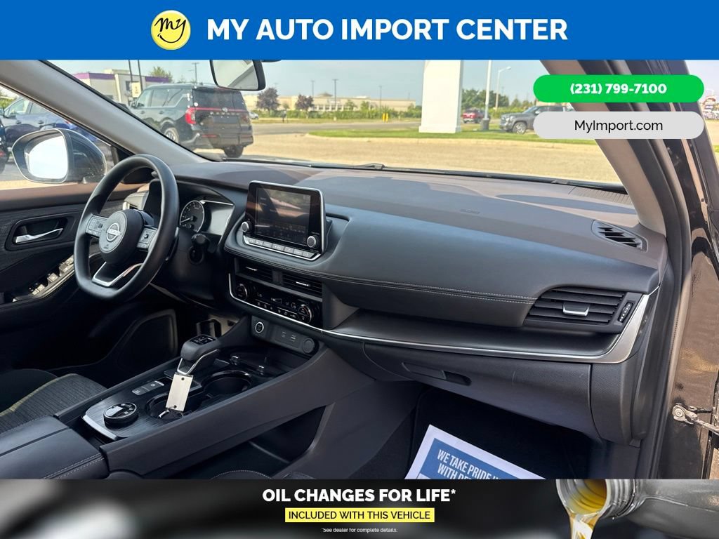 Used 2023 Nissan Rogue SV AWD/4WD image 30
