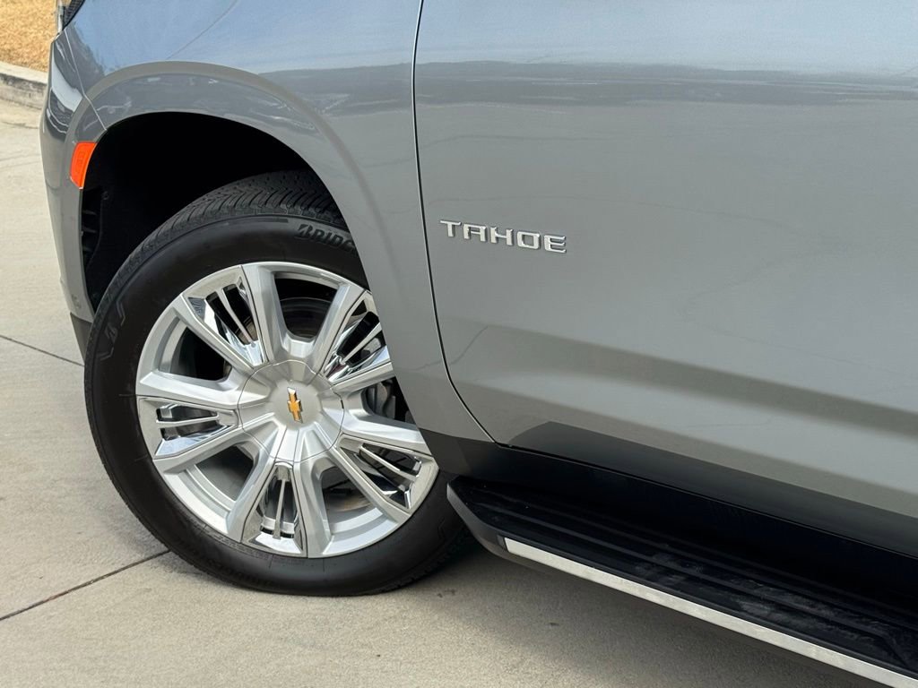 Used 2024 Chevrolet Tahoe High Country w/ Advanced Technology Package AWD/4WD image 8