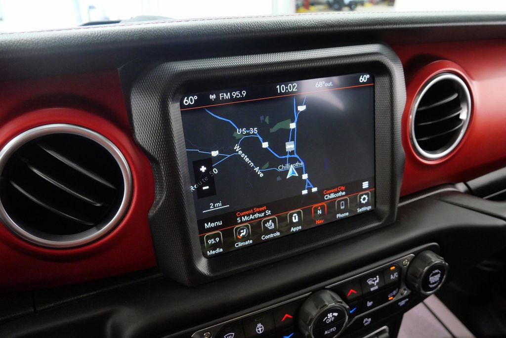 Used 2020 Jeep Gladiator Rubicon w/ Dual Top Group AWD/4WD image 29
