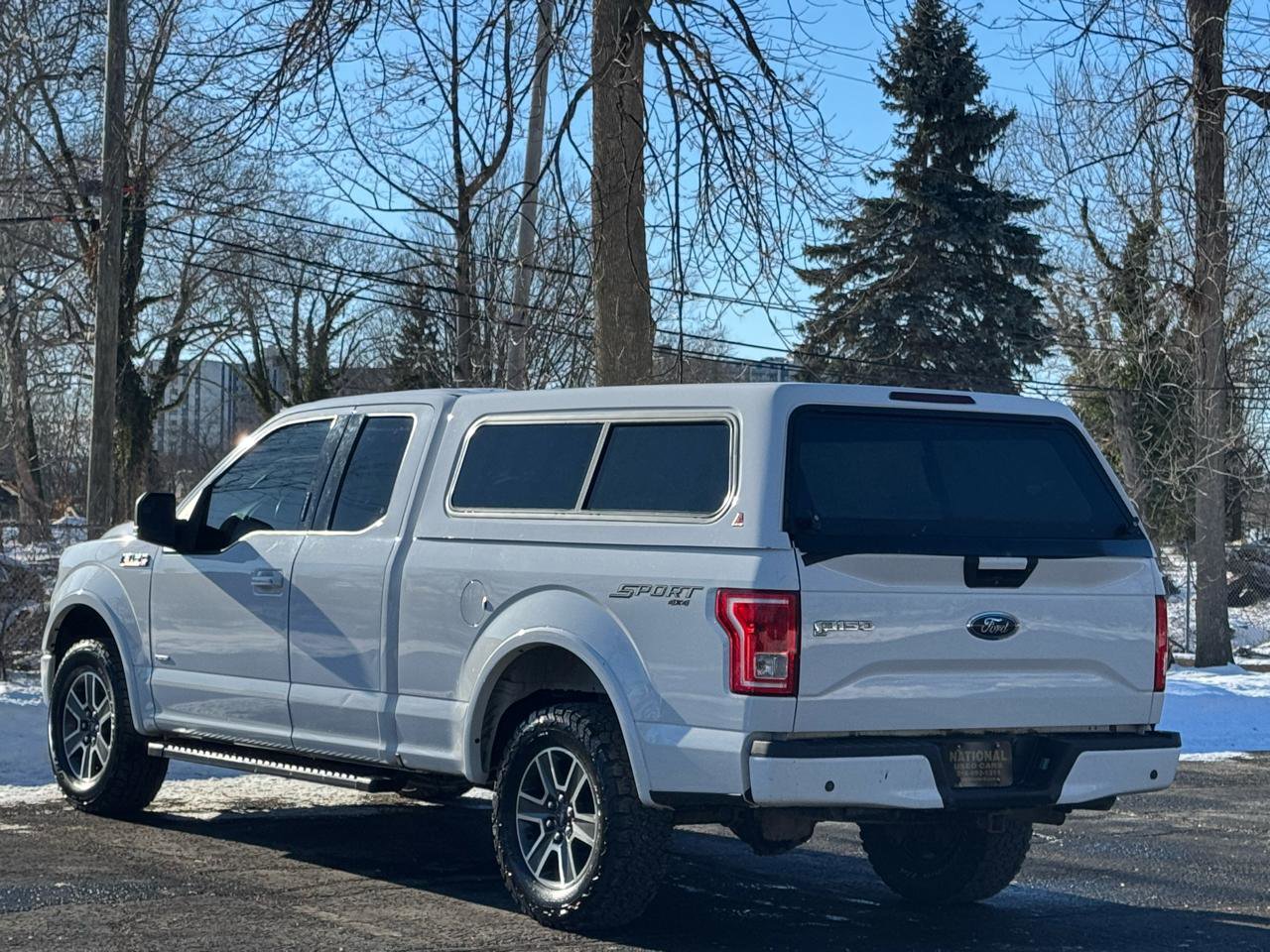 Used 2017 Ford F150 XLT w/ Equipment Group 302A Luxury AWD/4WD image 5