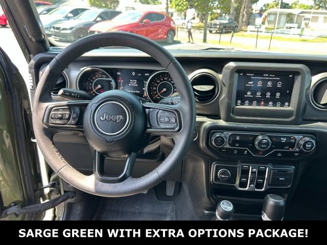 Used 2023 Jeep Gladiator Willys image 17