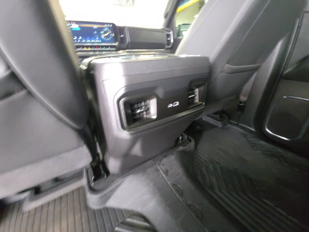 Used 2024 Chevrolet Silverado 1500 LT Trail Boss w/ LT Trail Boss Premium Package AWD/4WD image 28