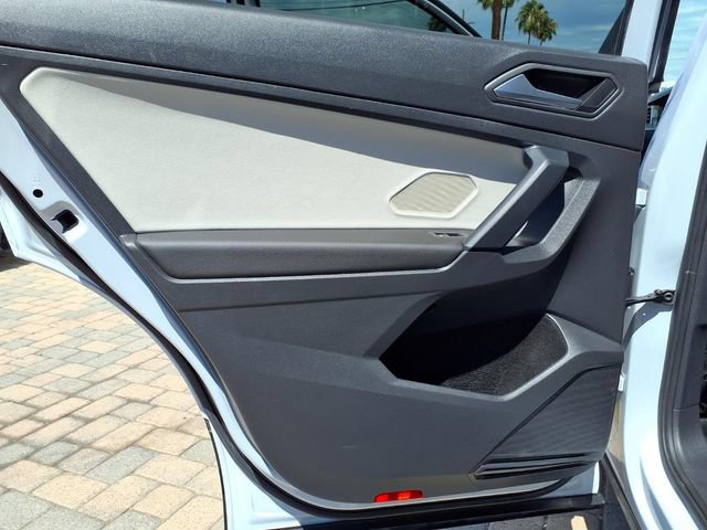 Used 2019 Volkswagen Tiguan SE FWD image 21