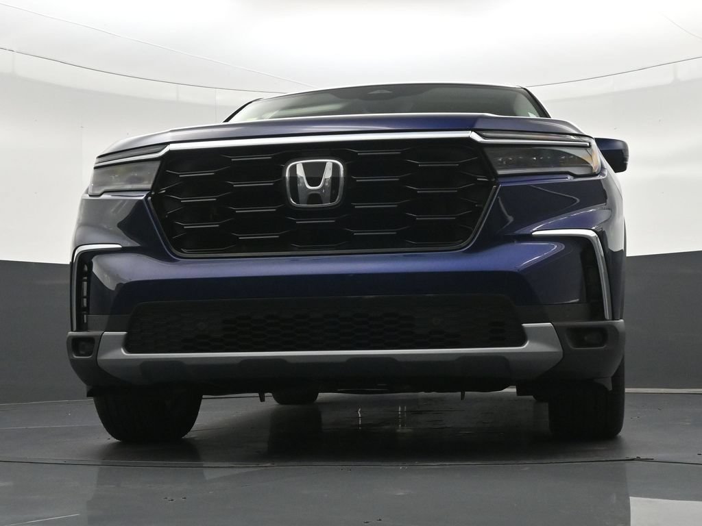 Used 2025 Honda Pilot Touring image 31
