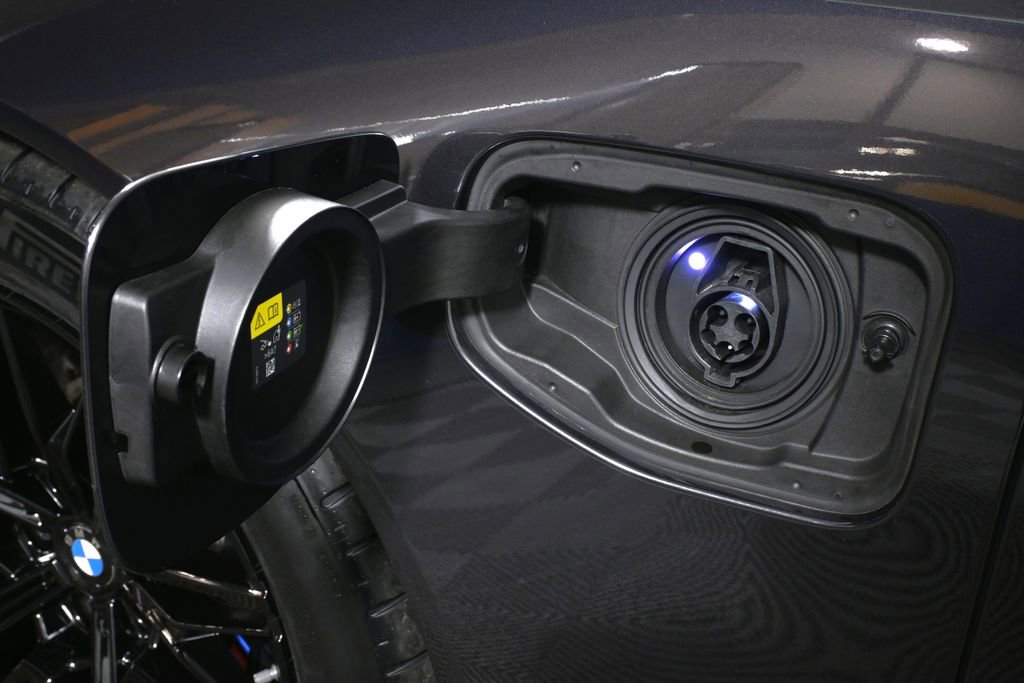 Used 2025 BMW M5 Touring AWD/4WD image 15