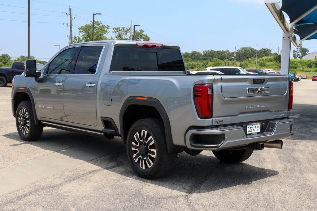Used 2025 GMC Sierra 2500 Denali Ultimate AWD/4WD image 3