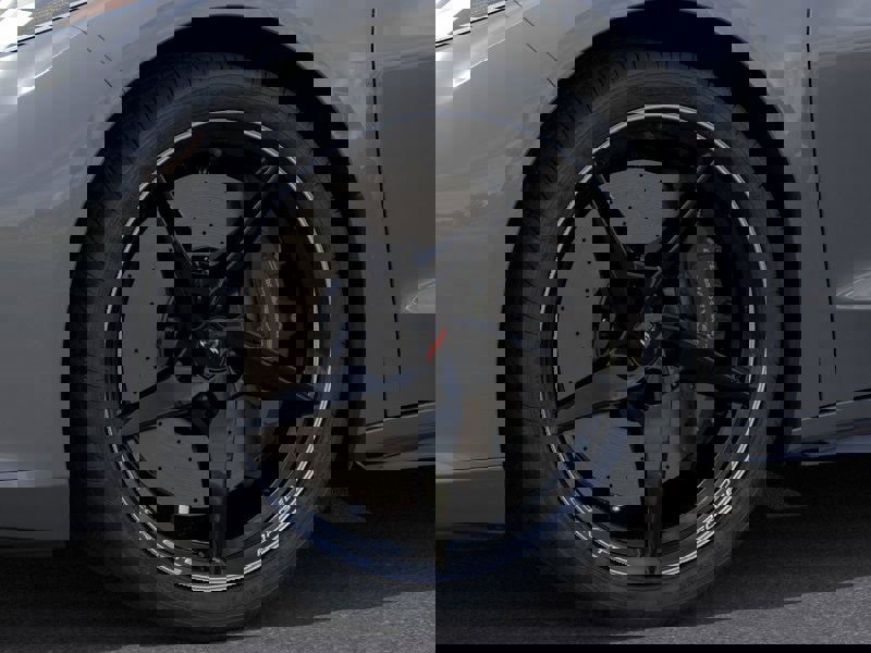 New 2025 Chevrolet Corvette E-Ray image 31