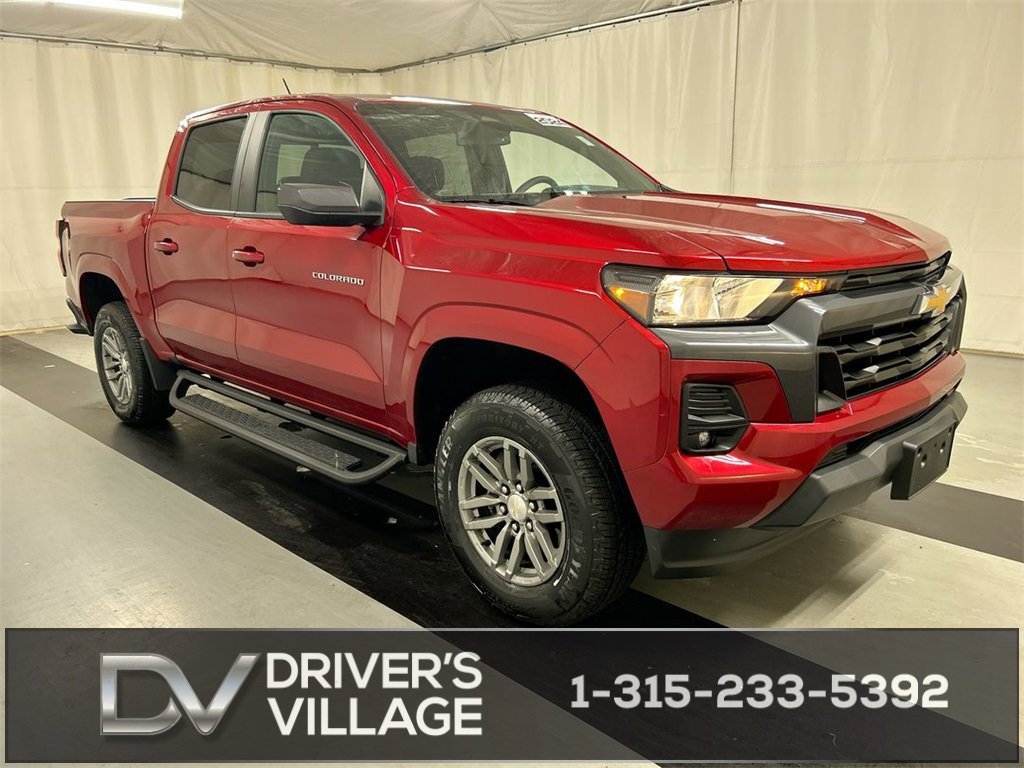 Used 2024 Chevrolet Colorado LT w/ LT Convenience Package II image 1