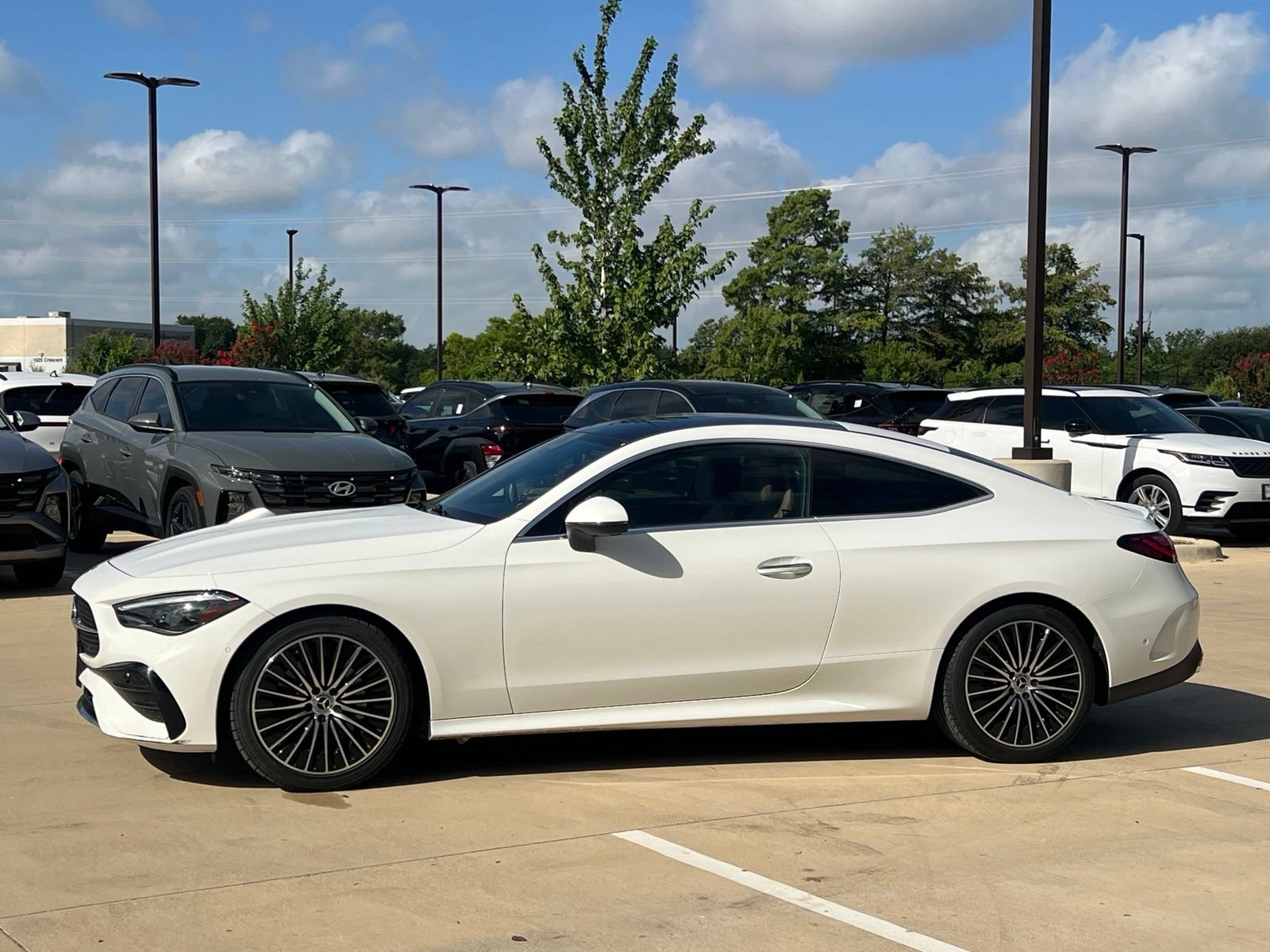 Used 2025 Mercedes-Benz CLE 300 4MATIC Coupe w/ AMG Line image 6