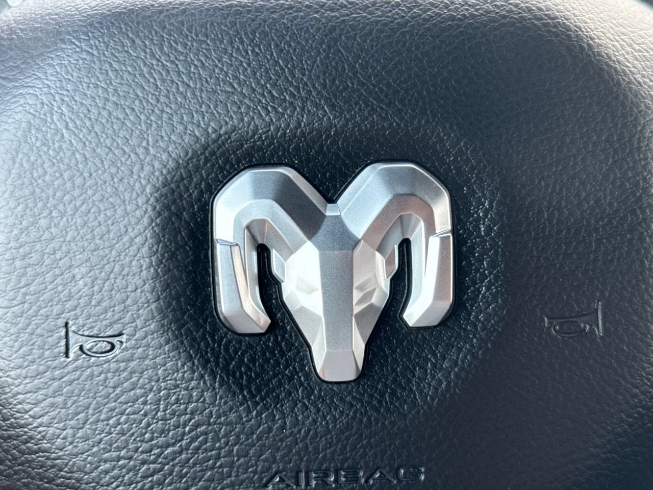 Used 2025 RAM 1500 Big Horn AWD/4WD image 29