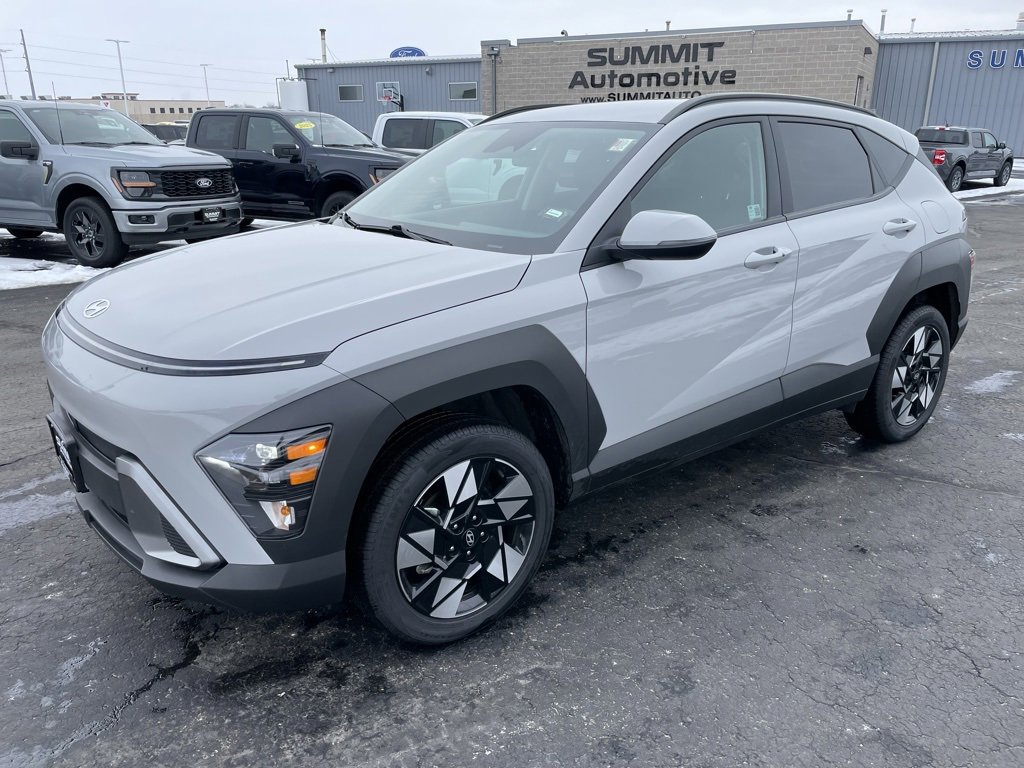 Used 2024 Hyundai Kona SEL image 5