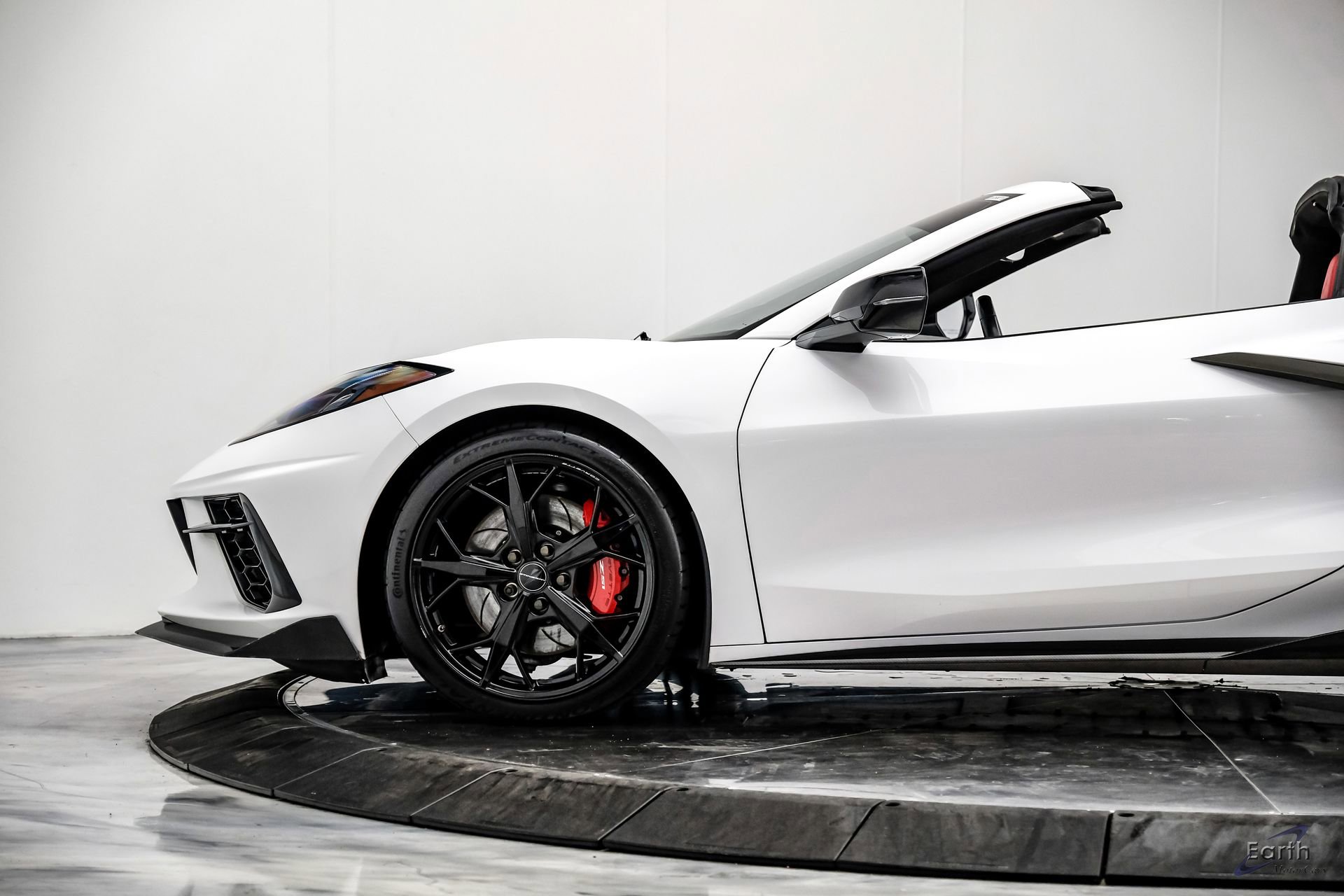 Used 2020 Chevrolet Corvette Stingray Premium Cpe w/ 3LT Preferred Equipment Group image 11