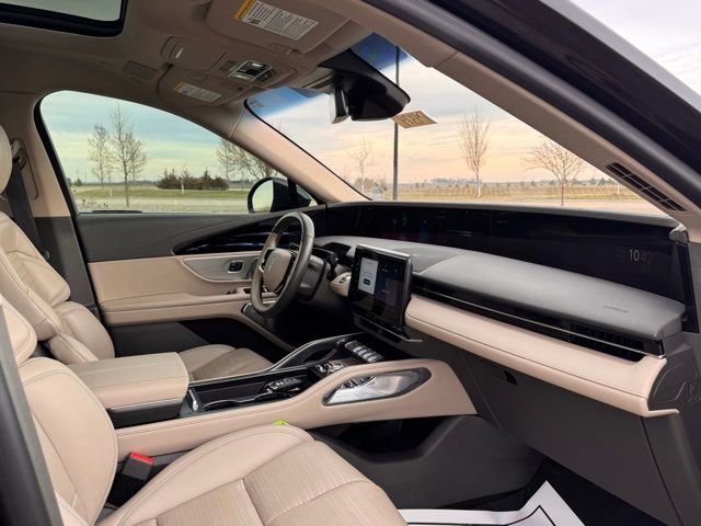 Used 2024 Lincoln Nautilus Reserve w/ Equipment Group 203A AWD/4WD image 24