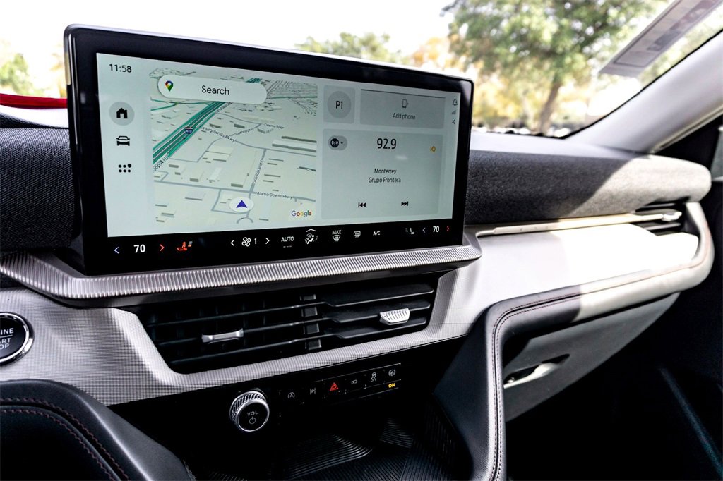 Used 2025 Ford Explorer Active image 23