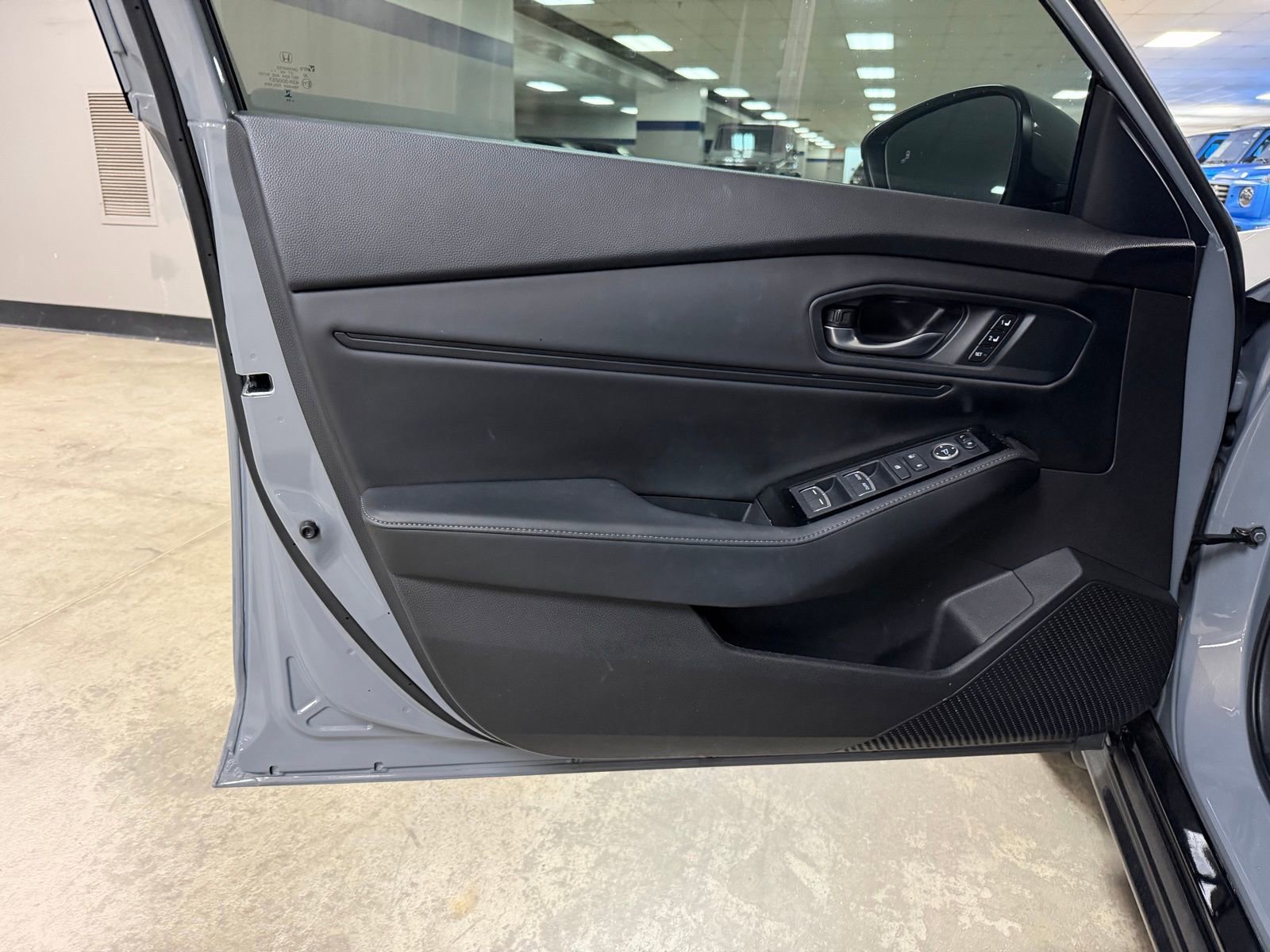 Used 2024 Honda Accord Touring image 11