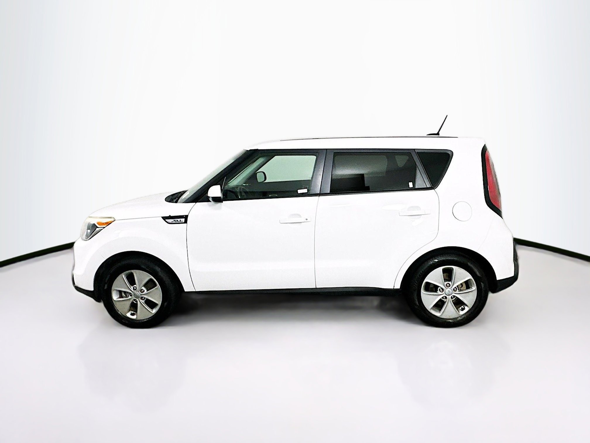 Used 2016 Kia Soul image 4