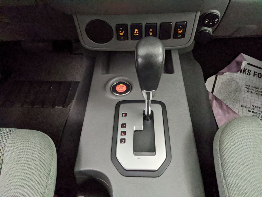 Used 2021 Nissan Frontier SV w/ Midnight Edition Floor Mats image 16