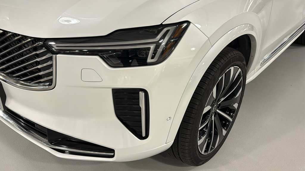 Certified 2026 Volvo XC90 B6 Plus AWD/4WD image 7