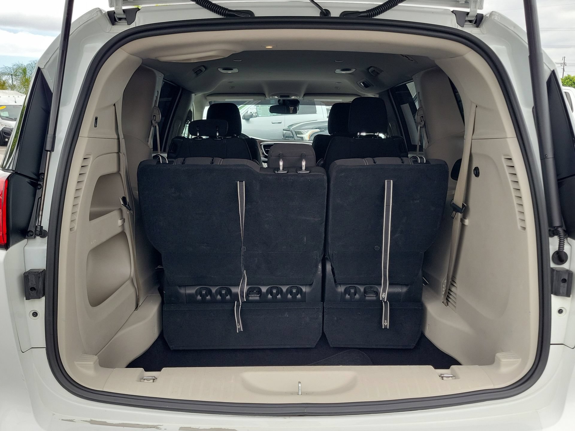 Certified 2023 Chrysler Voyager LX FWD image 20