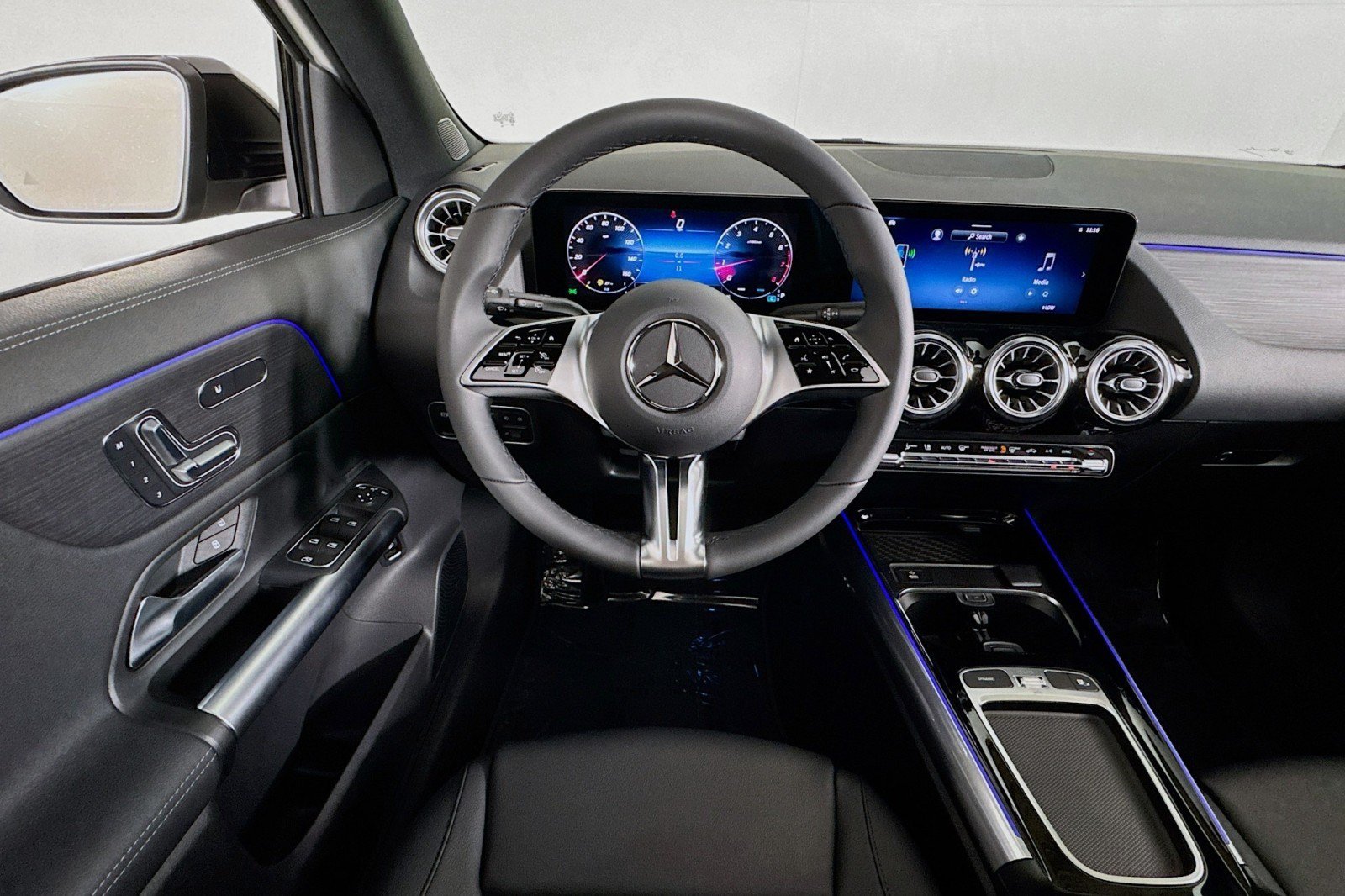 New 2026 Mercedes-Benz GLA 250 image 4