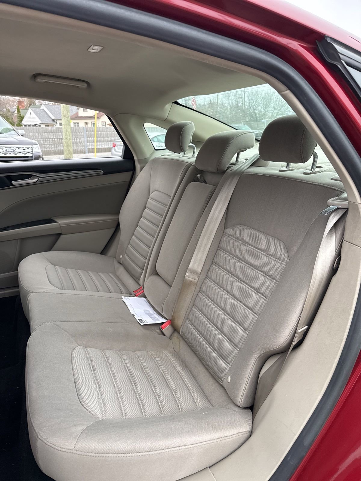 Used 2019 Ford Fusion SE image 16