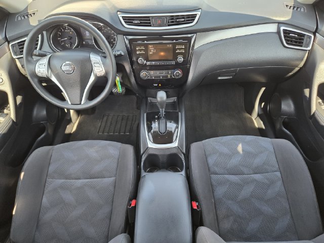 Used 2016 Nissan Rogue S w/ Appearance Package FWD image 24