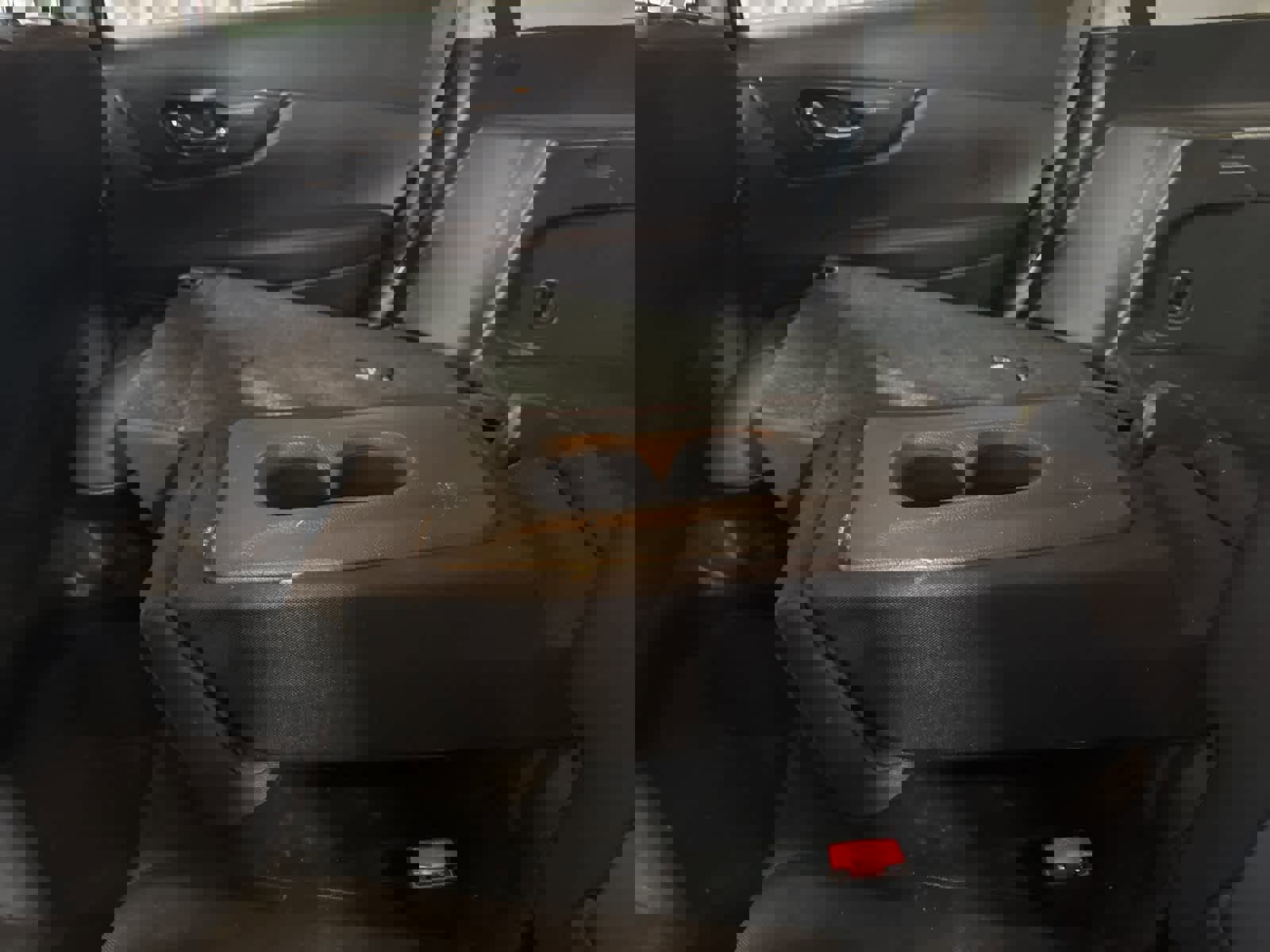 Used 2017 Nissan Rogue SV image 16