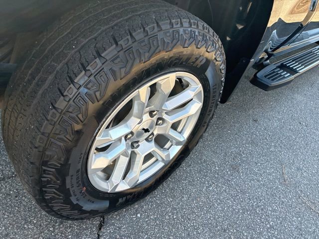 Used 2023 Chevrolet Silverado 1500 RST image 16