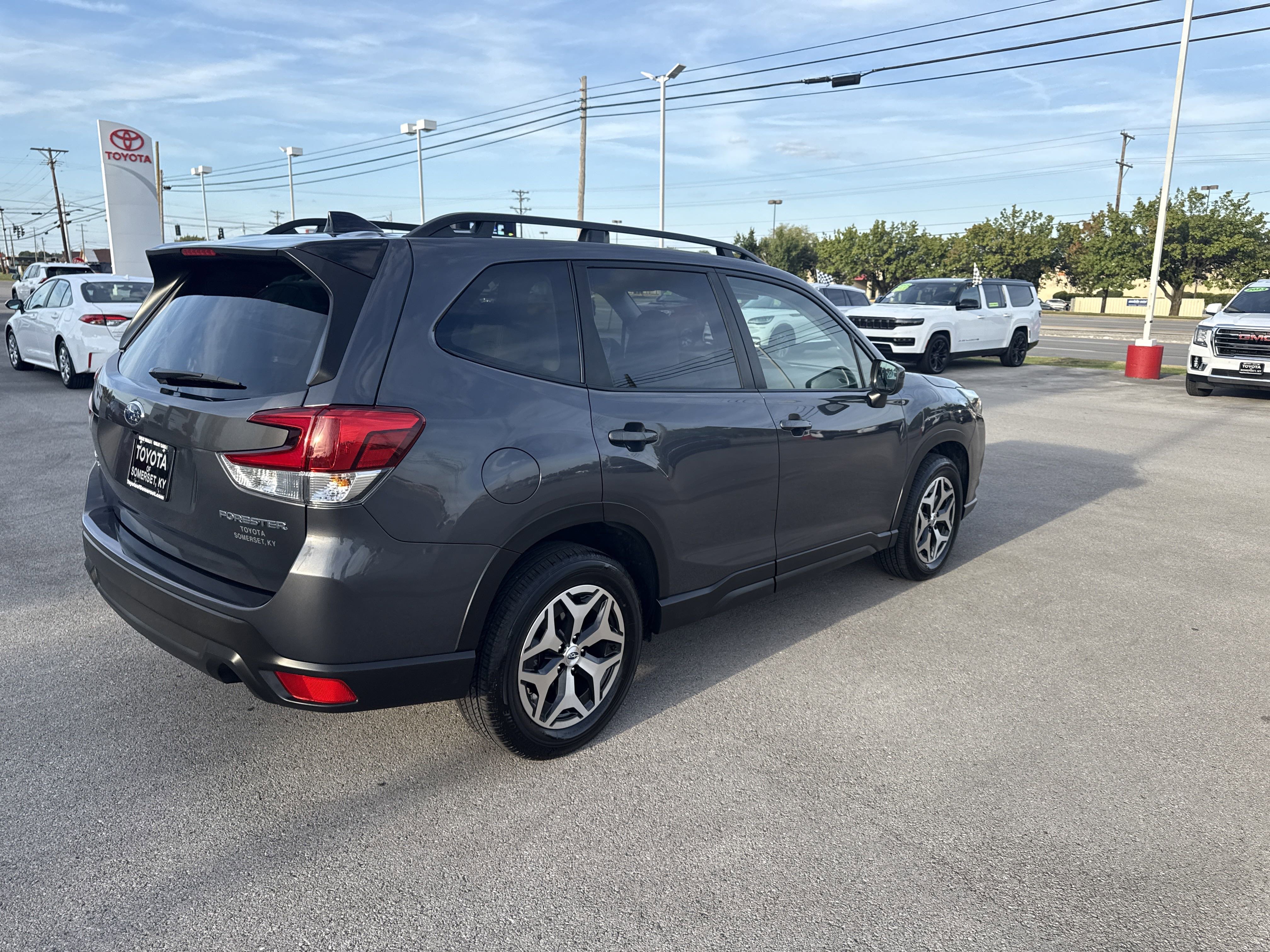Used 2024 Subaru Forester Premium image 3